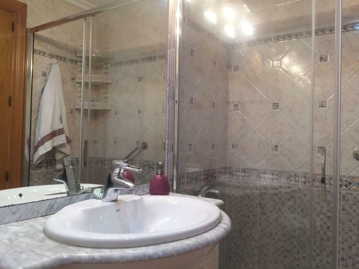Precioso Piso Frente Al Mar Con Enorme Terraza Apartment Ел Кампело Екстериор снимка